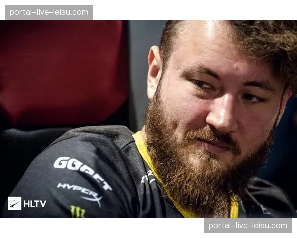 赛事裁判AR判罚辅助系统普及，争议性裁决频率出现缓降